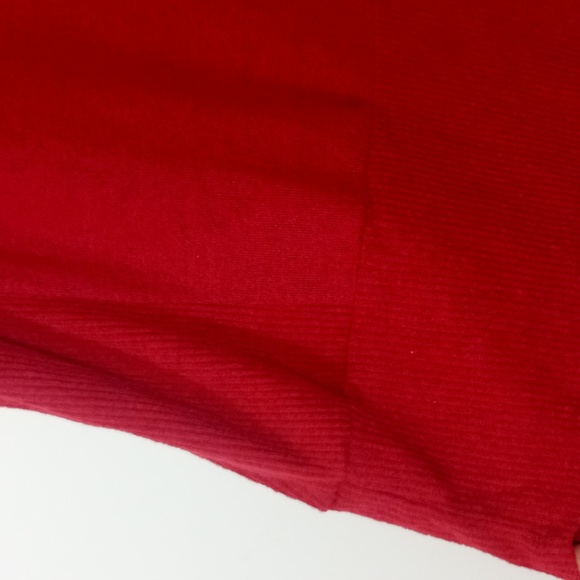 🍁 Fyve, red ,thin knit top, long sleeve,V neck sweater NWT. Size 2x - Picture 7 of 11